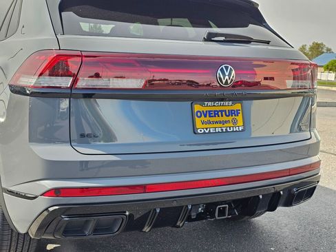 New 2026 Volkswagen Atlas Cross Sport SEL R-Line AWD/4WD image 7