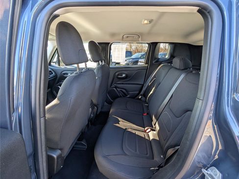 Used 2022 Jeep Renegade Latitude image 13