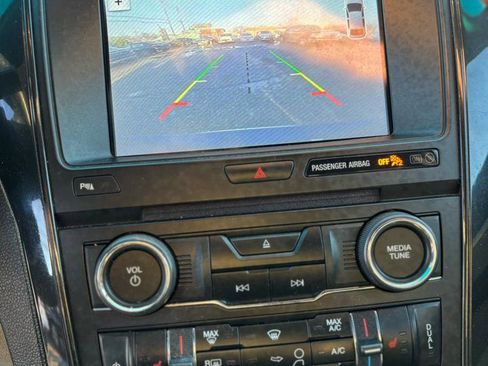 Used 2017 Ford Explorer XLT w/ Equipment Group 202A image 11