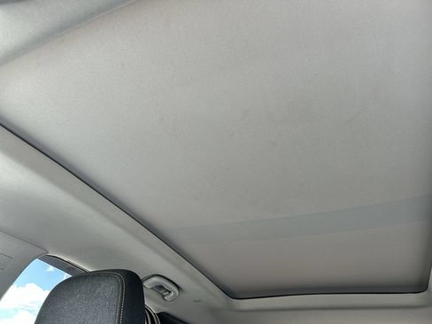 Used 2019 Chevrolet Equinox LT AWD/4WD image 30
