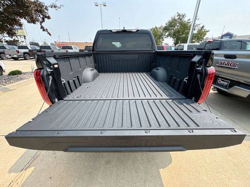 Used 2025 Toyota Tundra Limited image 24