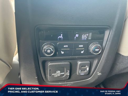 Used 2018 Buick Enclave Premium FWD image 32