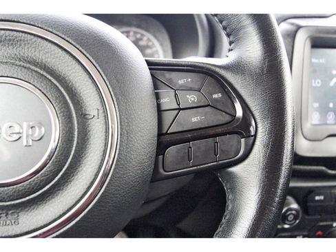 Used 2019 Jeep Renegade Altitude w/ Quick Order Package 2XM AWD/4WD image 25