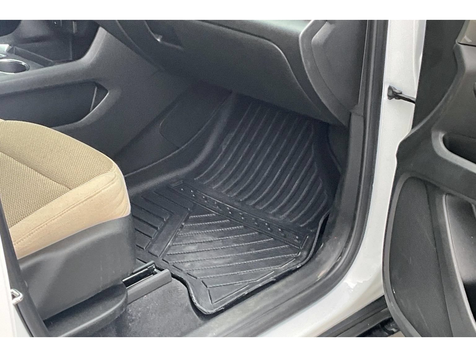 Used 2024 Chevrolet Traverse LS w/ Safety Package FWD image 43