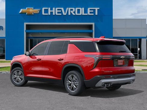 New 2026 Chevrolet Traverse LT w/ Driver Confidence Package FWD image 3