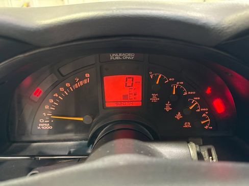 Used 1996 Chevrolet Corvette Coupe RWD image 16