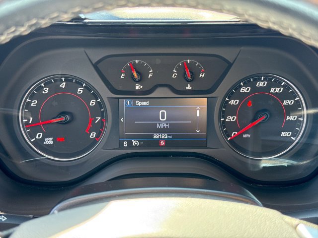Used 2022 Chevrolet Camaro LT RWD image 15