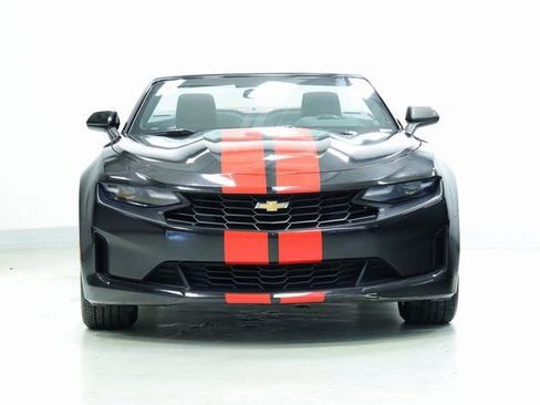 Used 2023 Chevrolet Camaro LT image 2