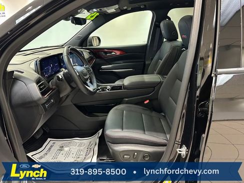Used 2025 Chevrolet Traverse Z71 w/ Enhanced Driving Package AWD/4WD image 7