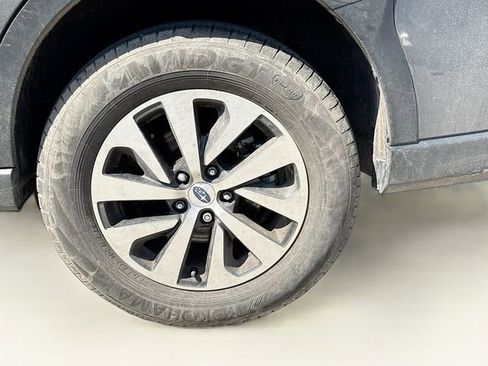 Used 2024 Subaru Outback Premium image 21