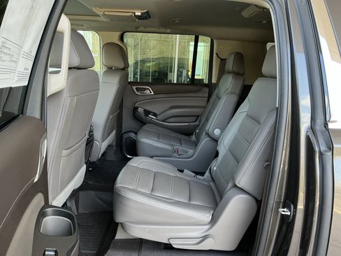 Used 2019 GMC Yukon XL Denali w/ Denali Ultimate Package image 18