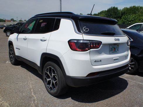 Used 2025 Jeep Compass Limited AWD/4WD image 6