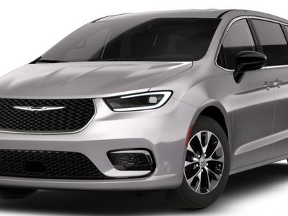 New 2026 Chrysler Pacifica Select