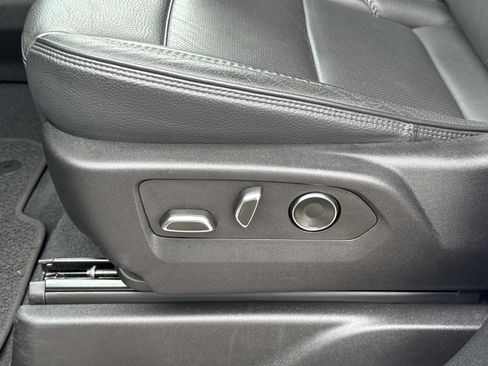 Used 2025 GMC Yukon Denali image 20