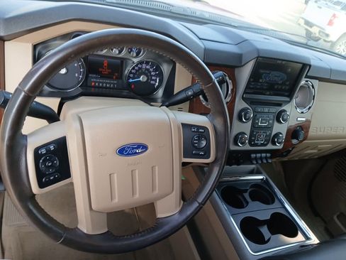 Used 2015 Ford F250 King Ranch w/ FX4 Off-Road Package AWD/4WD image 25