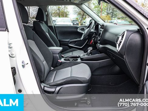 Used 2025 Kia Soul LX w/ LX Technology Package image 21