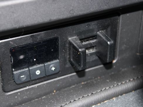 Used 2024 Nissan Armada SV w/ Cargo Package image 26