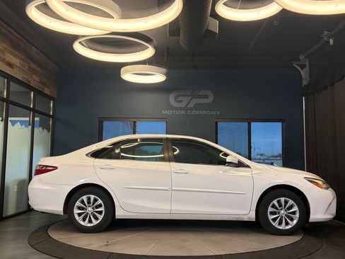 Used 2017 Toyota Camry LE w/ Protection Package (Q2) FWD image 2