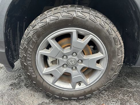 Used 2025 Honda Passport TrailSport image 33