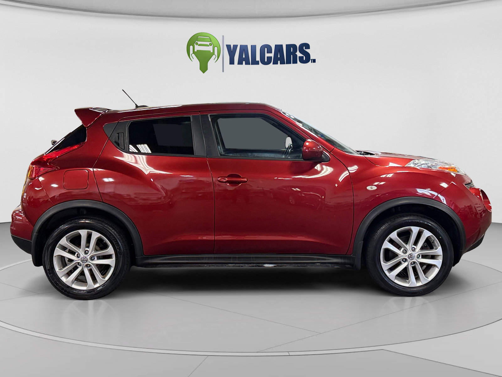 Used 2014 Nissan Juke SV AWD/4WD image 6