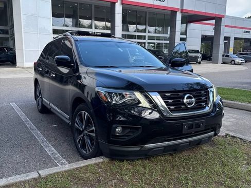 Used 2017 Nissan Pathfinder Platinum w/ Cargo Package FWD image 1