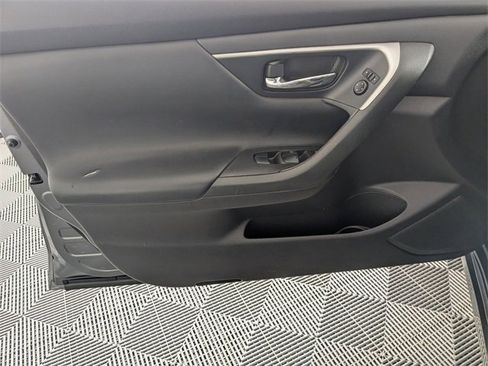 Used 2017 Nissan Altima 2.5 S w/ Power Driver Seat Package image 10