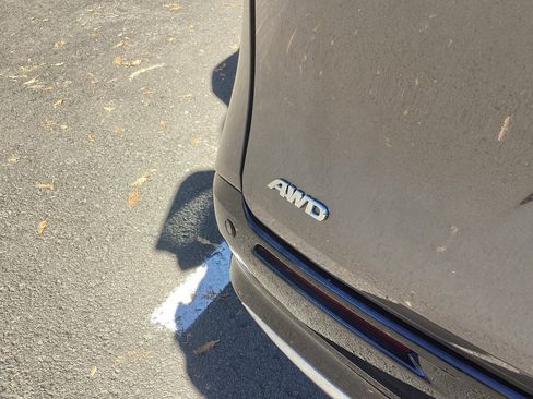 Certified 2023 Toyota Sienna Limited image 19