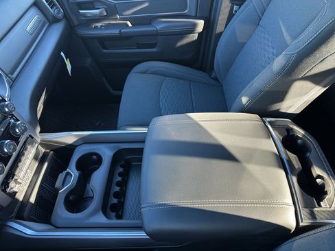 New 2025 RAM 3500 Big Horn AWD/4WD image 14