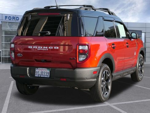 Certified 2023 Ford Bronco Sport Outer Banks w/ Tech Package AWD/4WD image 4