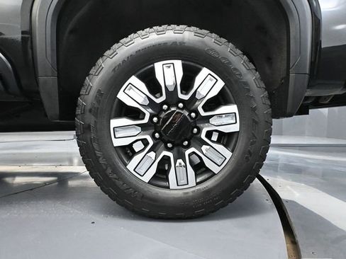 Used 2024 GMC Sierra 2500 Denali w/ Denali Reserve Package image 16