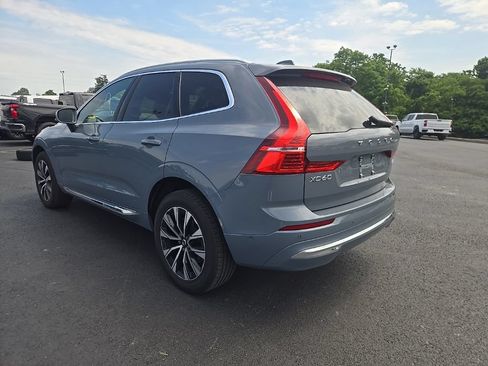 Used 2023 Volvo XC60 B5 Plus FWD image 4