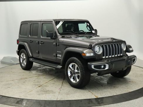 Used 2019 Jeep Wrangler Unlimited Sahara w/ Uconnect 4C Nav & Sound Group image 7