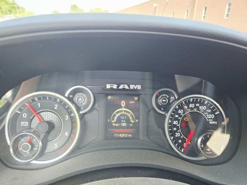 Used 2024 RAM 3500 Big Horn AWD/4WD image 12