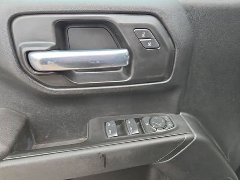 Used 2021 Chevrolet Silverado 1500 Custom image 15