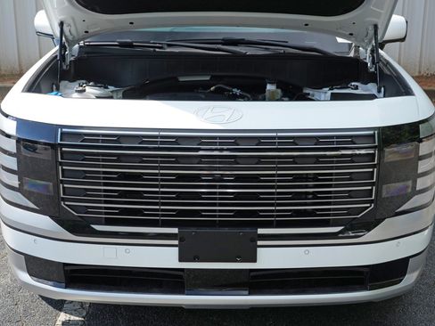 Used 2026 Hyundai Palisade Calligraphy FWD image 8