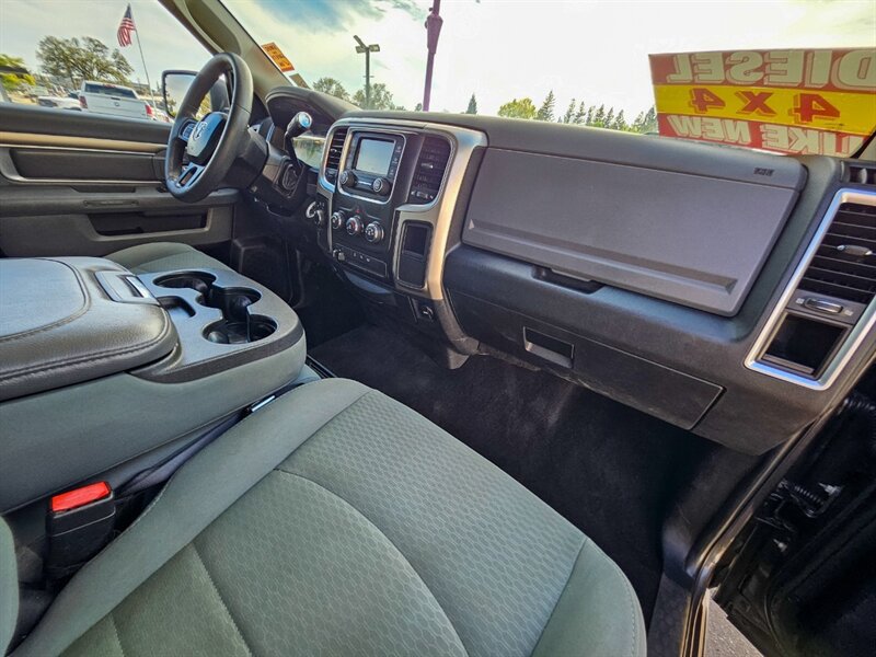 Used 2018 RAM 2500 SLT AWD/4WD image 17