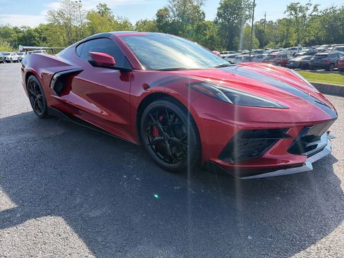 Used 2022 Chevrolet Corvette Stingray Premium Cpe w/ Z51 Performance Package RWD image 2