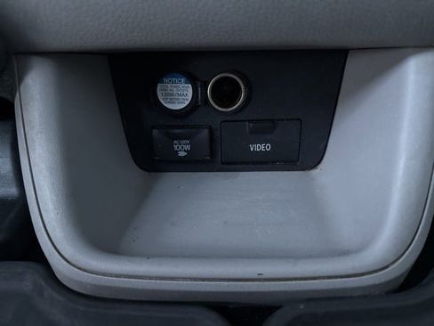 Used 2015 Toyota Highlander XLE image 21