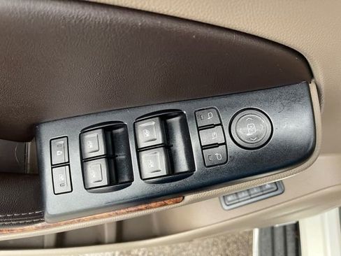 Used 2015 Chevrolet Tahoe LTZ image 30