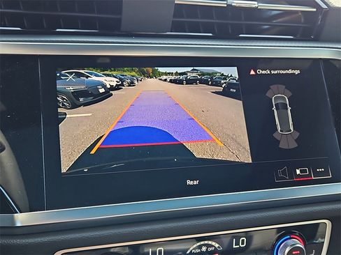 New 2025 Audi Q3 2.0T Premium image 8