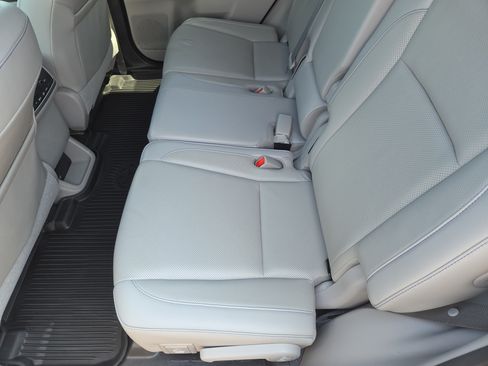Certified 2019 Toyota Highlander Limited AWD/4WD image 20