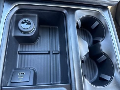 New 2026 Ford Expedition Active RWD image 32