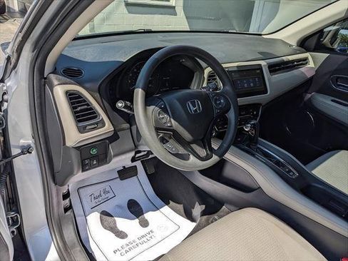 Used 2022 Honda HR-V EX image 10