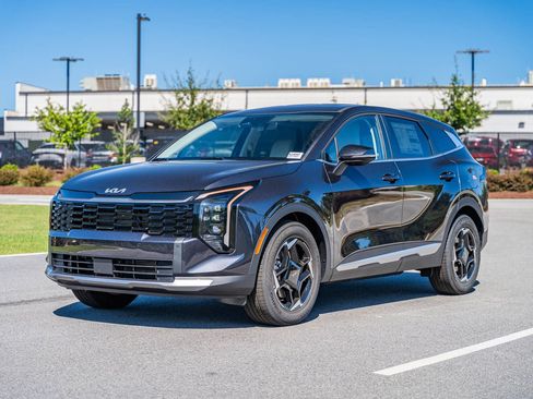 New 2026 Kia Sportage EX FWD image 2