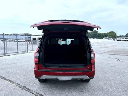 Used 2019 Ford Expedition Limited w/ Equipment Group 301A AWD/4WD image 23