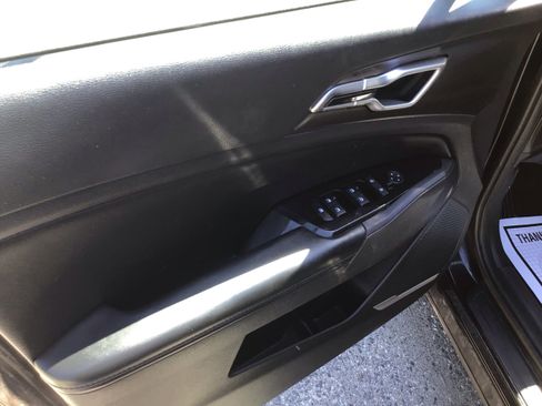Used 2023 Kia Sportage EX AWD/4WD image 9