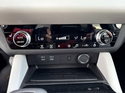New 2026 Mitsubishi Outlander SE FWD image 29