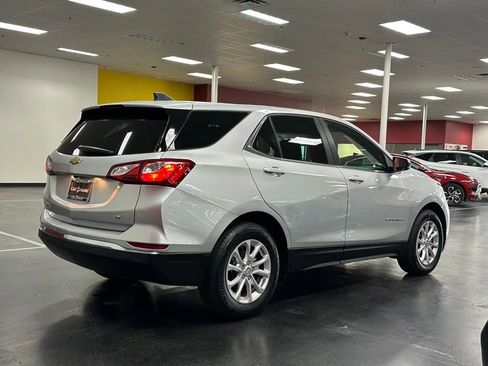 Used 2021 Chevrolet Equinox LT FWD image 7