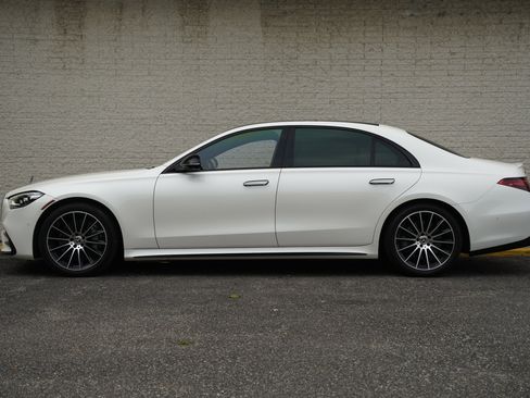 Used 2021 Mercedes-Benz S 580 4MATIC Sedan image 3