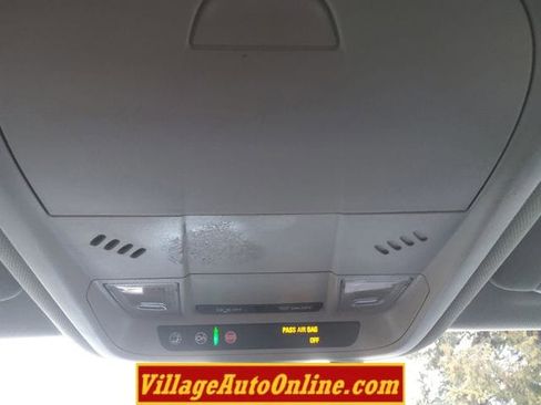 Used 2019 Chevrolet Equinox LT image 45